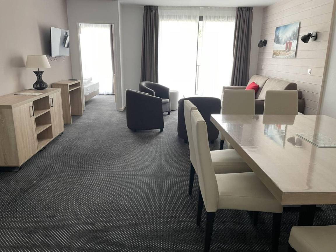 66 m² Ferienwohnung ∙ 1 Schlafzimmer ∙ 8 Gäste – Bild 9