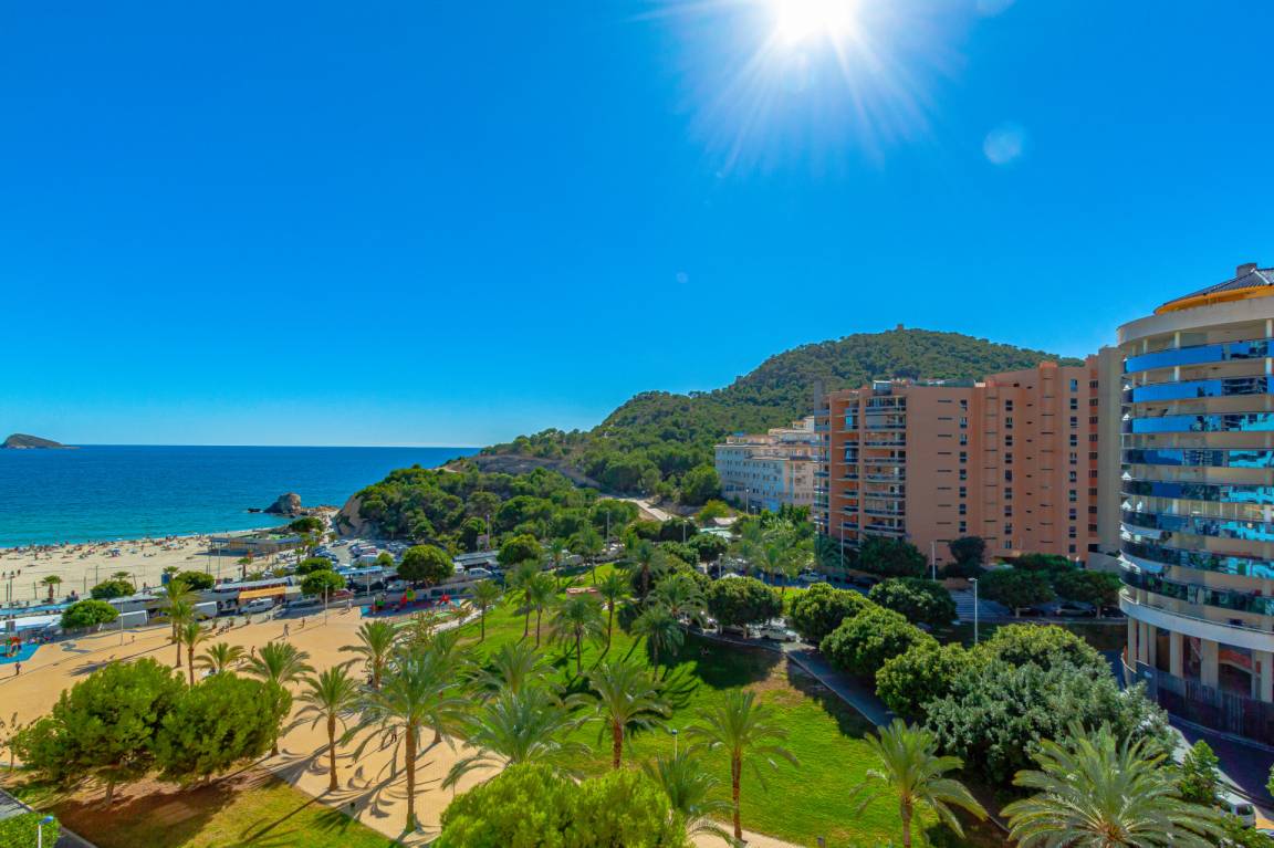 84 M² Apartamento ∙ 2 Habitaciones ∙ 4 Huéspedes - Benidorm