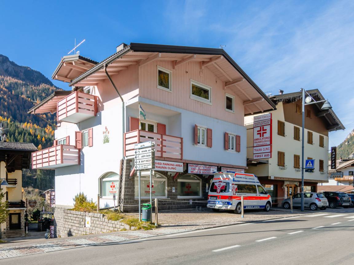 Apartment ∙ 3 Bedrooms ∙ 6 Guests - Alba, TN, Italy