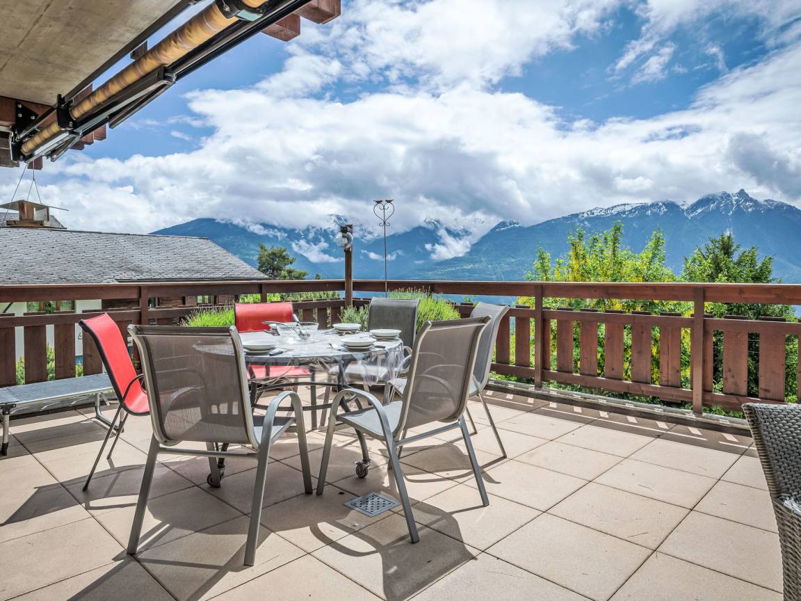 75 M² Apartment ∙ 2 Bedrooms ∙ 6 Guests - Martigny