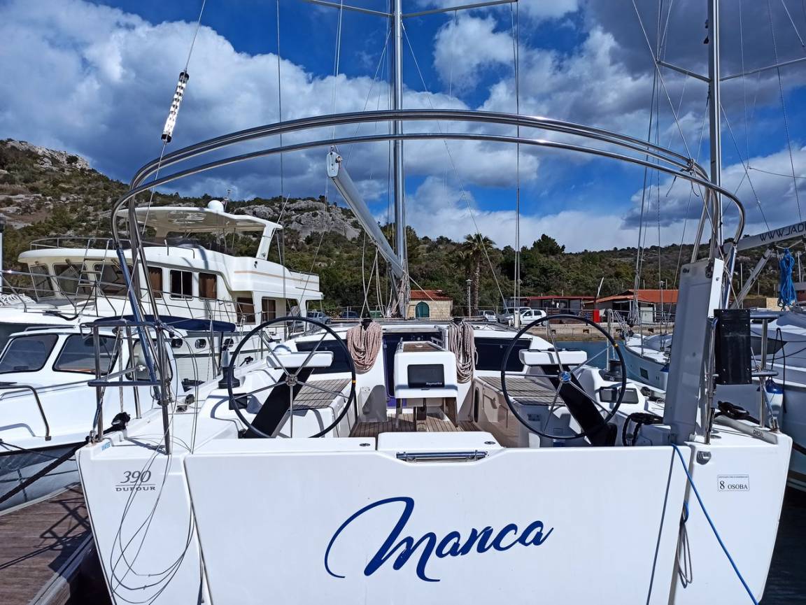 12 M² Hausboot ∙ 2 Schlafzimmer ∙ 4 Gäste - Pula