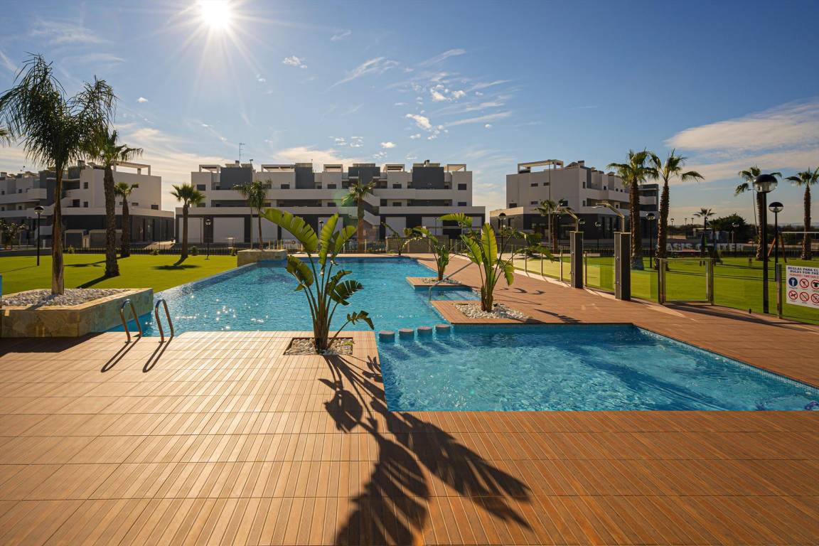 85 M² Ferienwohnung ∙ 3 Schlafzimmer ∙ 6 Gäste - La Marina