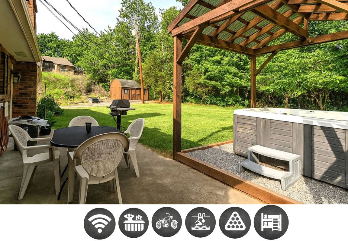 139 M² Chalet ∙ 5 Bedrooms ∙ 10 Guests - Pigeon Forge, TN