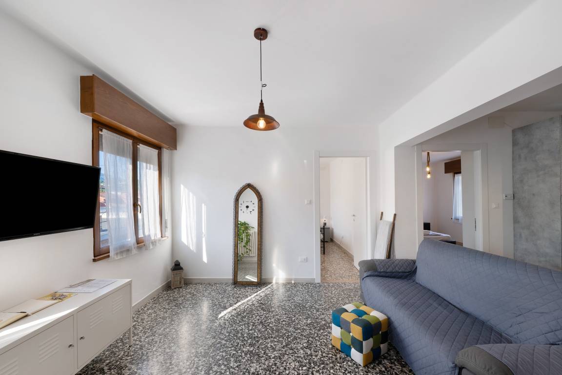 60 M² Apartment ∙ 2 Bedrooms ∙ 4 Guests - Garda
