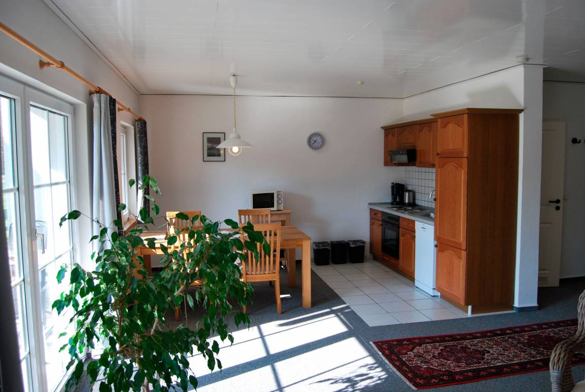 70 m² Ferienwohnung ∙ 2 Schlafzimmer ∙ 4 Gäste – Bild 3