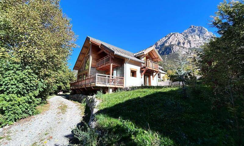 140 m&sup2; Chalet 1 Schlafzimmer 8 G&auml;ste