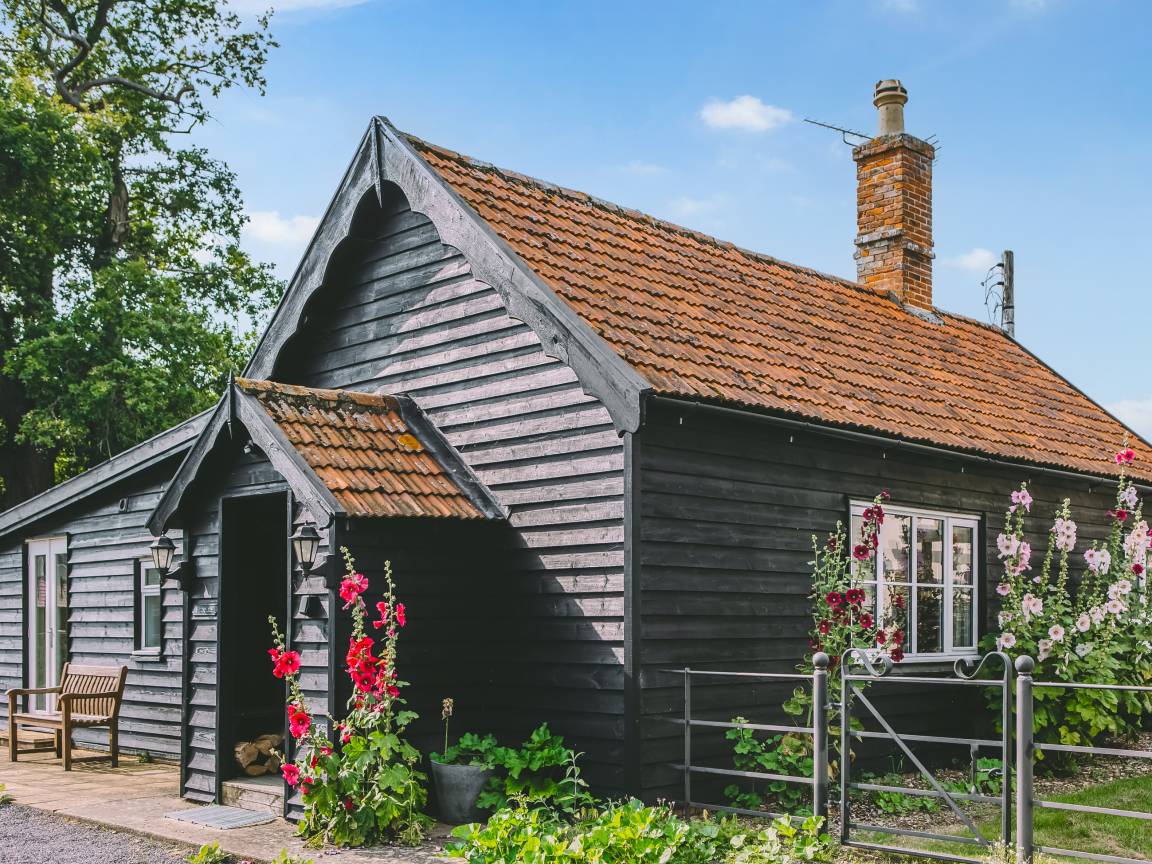 Cottage ∙ 1 Bedroom ∙ 4 Guests - Stowmarket