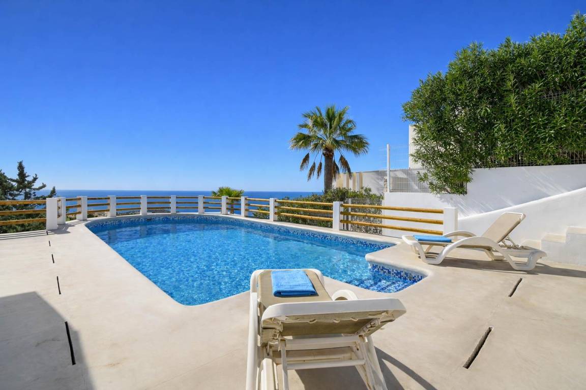 Casa ∙ 4 Habitaciones ∙ 8 Huéspedes - Moraira