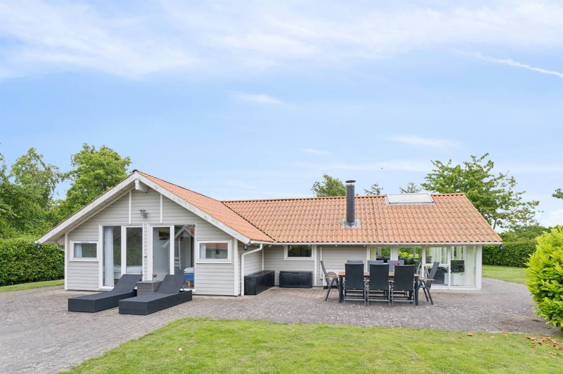 111 m&sup2; Ferienhaus 5 Schlafzimmer 8 G&auml;ste