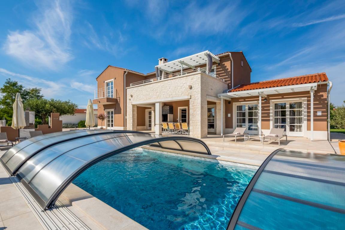 Villa ∙ 15 Bedrooms ∙ 36 Guests - Croatia
