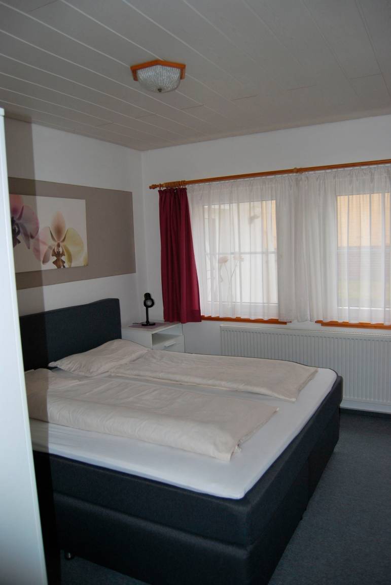 70 m² Ferienwohnung ∙ 2 Schlafzimmer ∙ 4 Gäste – Bild 6