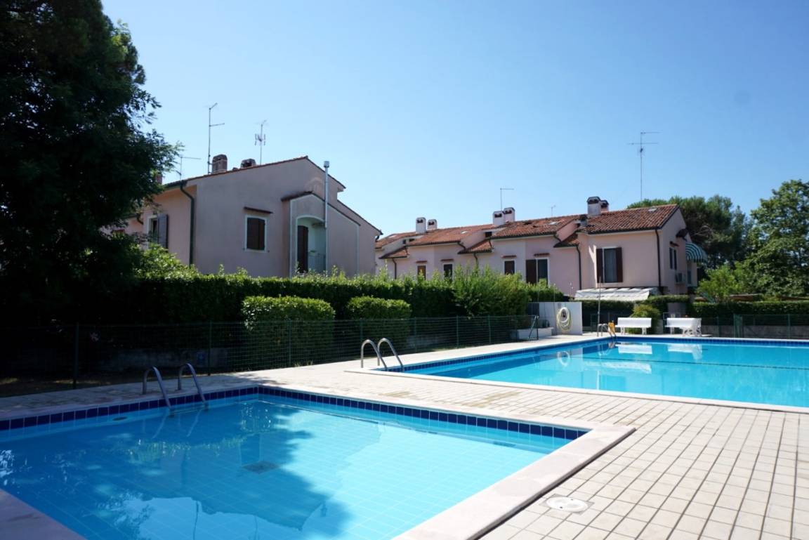 90 M² Villa ∙ 3 Bedrooms ∙ 6 Guests - Caorle