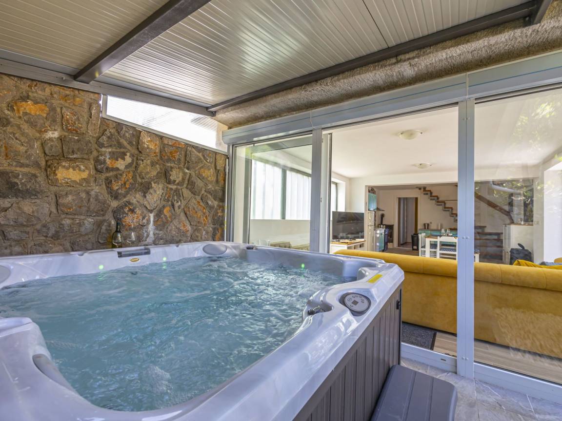 150 M² Ferienhaus ∙ 3 Schlafzimmer ∙ 8 Gäste - Novi Vinodolski