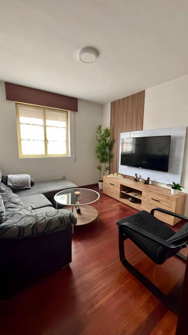 70 M² Apartamento ∙ 4 Habitaciones ∙ 8 Huéspedes - Llanes