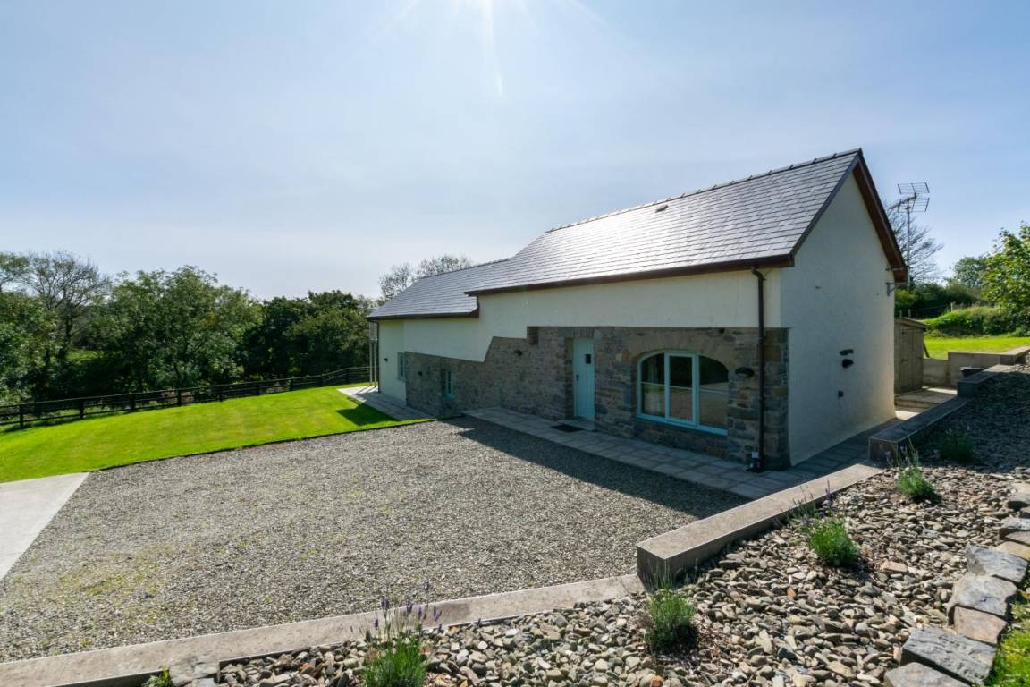 Cottage ∙ 4 Bedrooms ∙ 8 Guests - New Quay