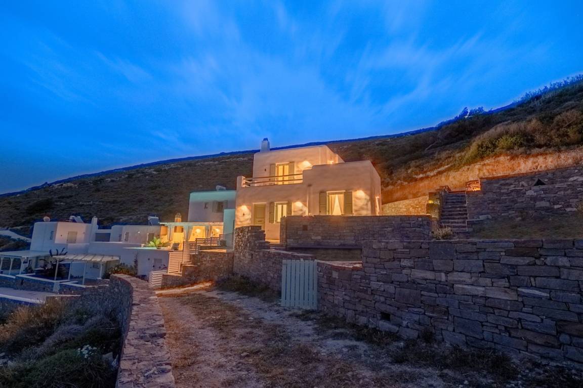 120 M² Appartement ∙ 4 Slaapkamers ∙ 8 Gasten - Paros