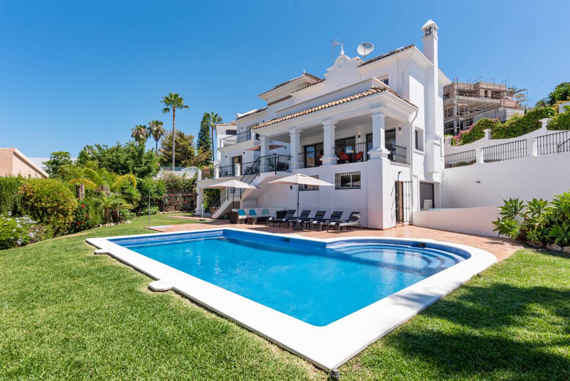 500 M² Villa Vacanza ∙ 4 Camere Da Letto ∙ 8 Ospiti - Benahavís