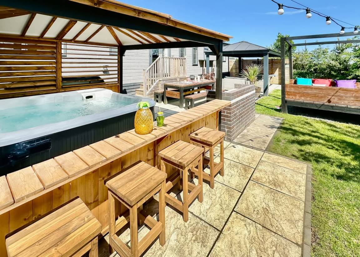 Chalet ∙ 2 Bedrooms ∙ 4 Guests - Yorkshire