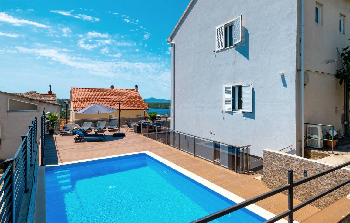 50 M² Ferienwohnung ∙ 1 Schlafzimmer ∙ 4 Gäste - Šibenik