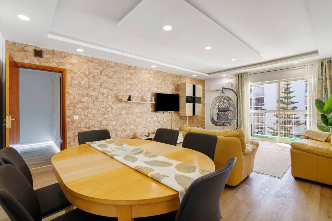 110 M² Apartamento ∙ 2 Habitaciones ∙ 6 Huéspedes - Porches
