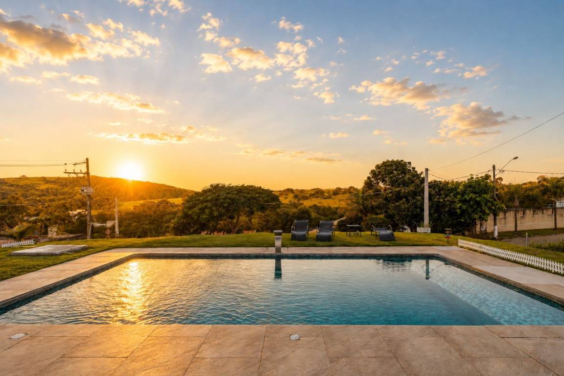 165 M² Casa ∙ 3 Quartos ∙ 8 Hóspedes - Itupeva