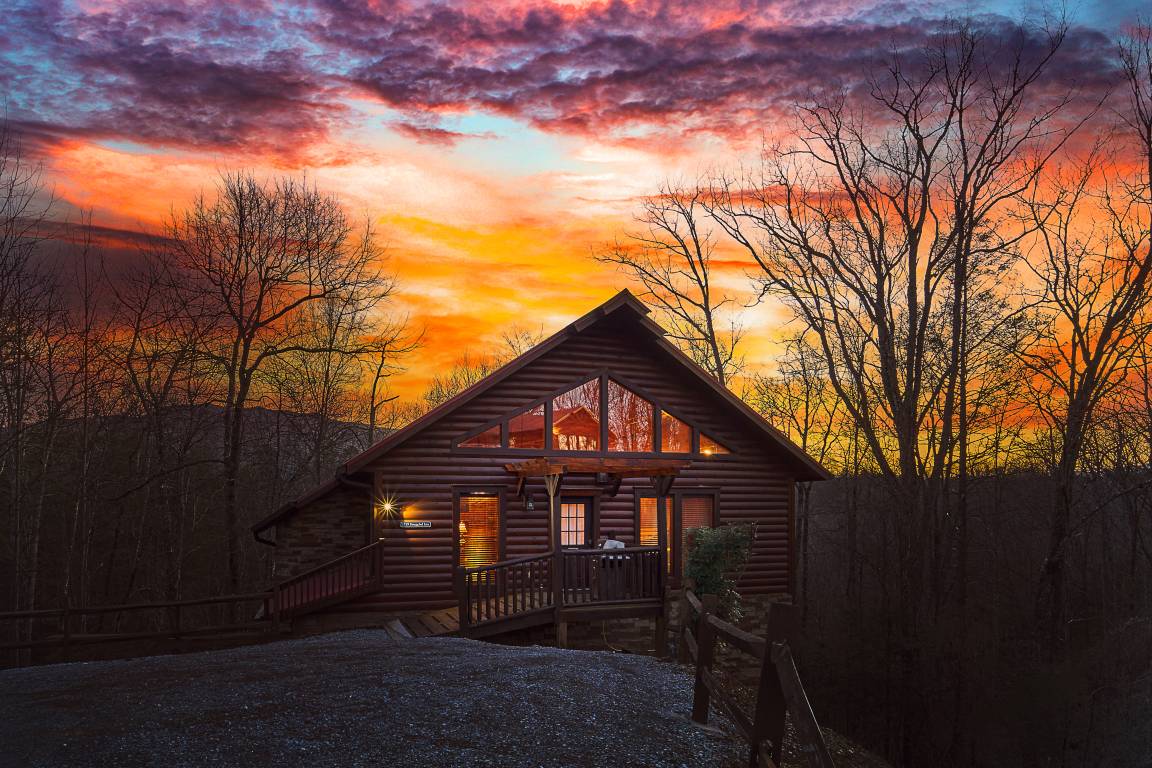 135 M² House ∙ 2 Bedrooms ∙ 8 Guests - Gatlinburg, TN