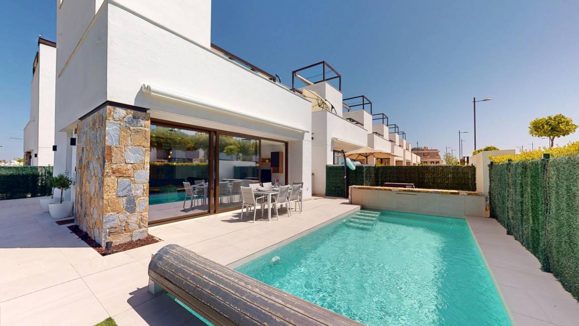 101 M² Villa ∙ 5 Habitaciones ∙ 10 Huéspedes - Los Alcázares
