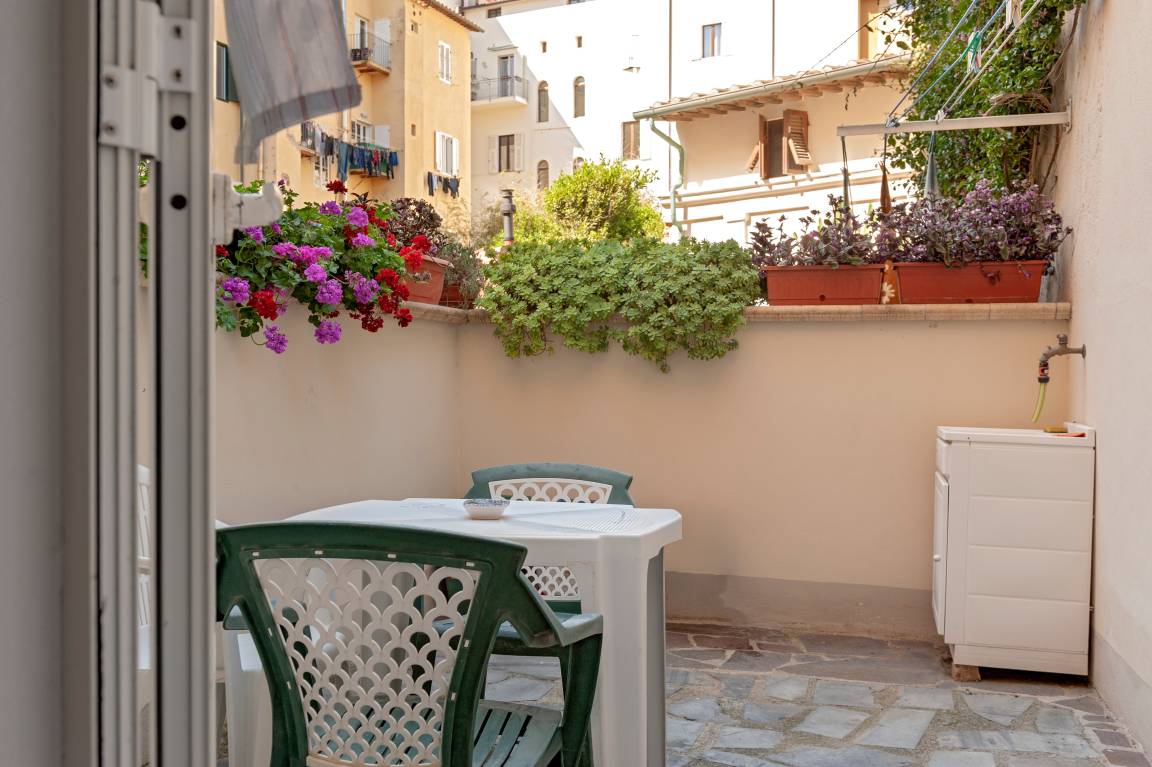 75 M² Apartamento ∙ 3 Habitaciones ∙ 7 Huéspedes - Livorno