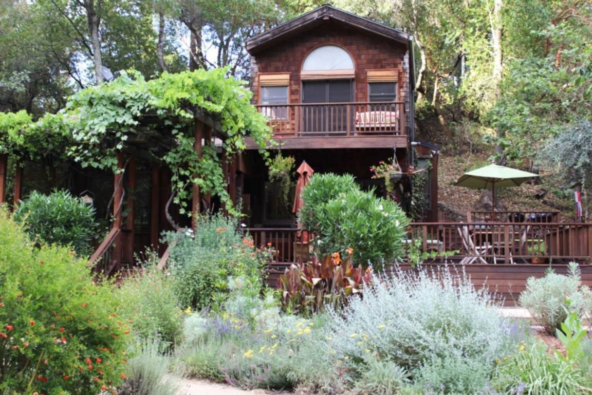 150 M² House ∙ 2 Bedrooms ∙ 7 Guests - Glen Ellen, CA