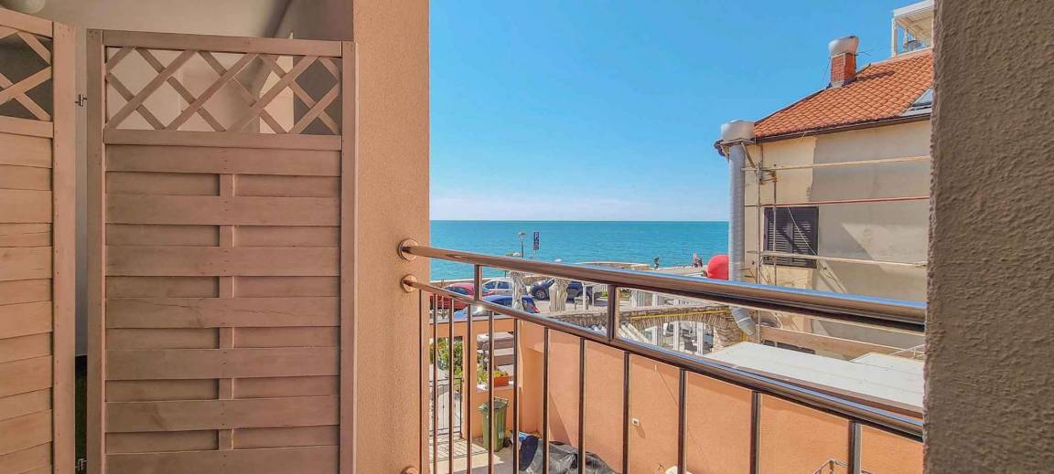 80 M² Apartamento ∙ 2 Habitaciones ∙ 5 Huéspedes - Novigrad