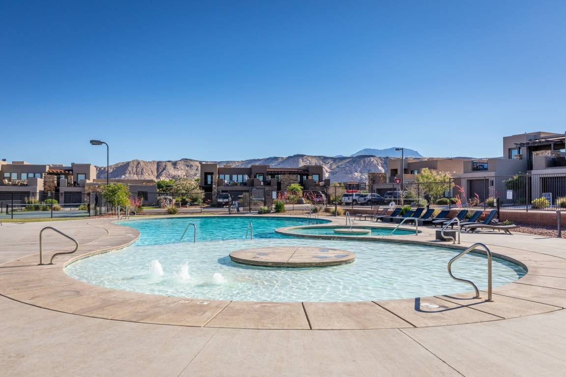 168 M² House ∙ 3 Bedrooms ∙ 9 Guests - St. George, USA