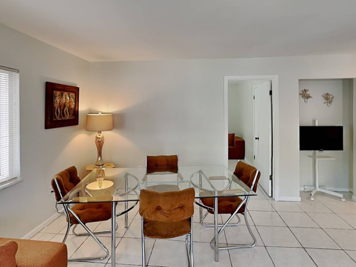 84 M² House ∙ 2 Bedrooms ∙ 4 Guests - Anastasia State Park, St. Augustine