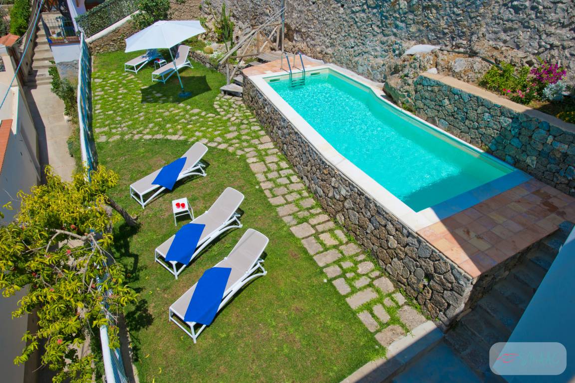 150 M² Villa ∙ 3 Bedrooms ∙ 6 Guests - Positano