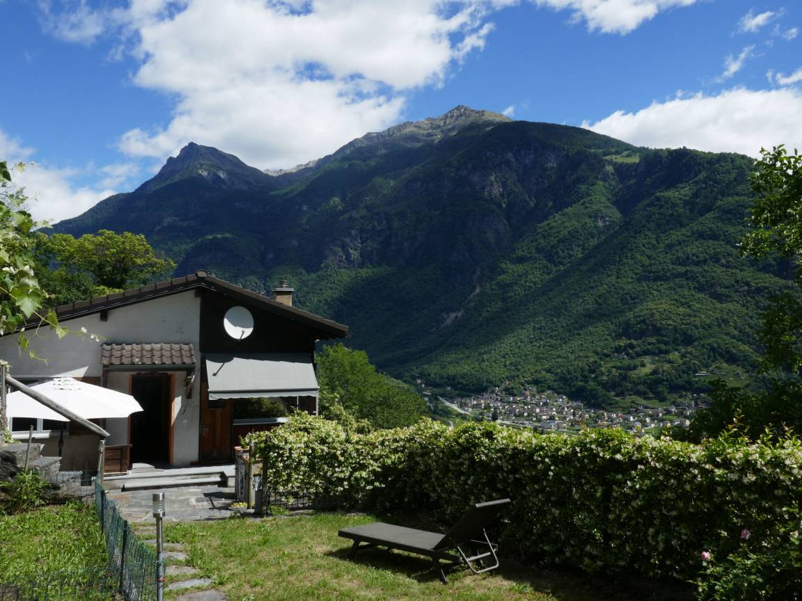 Huis ∙ 2 Slaapkamers ∙ 4 Gasten - Ticino