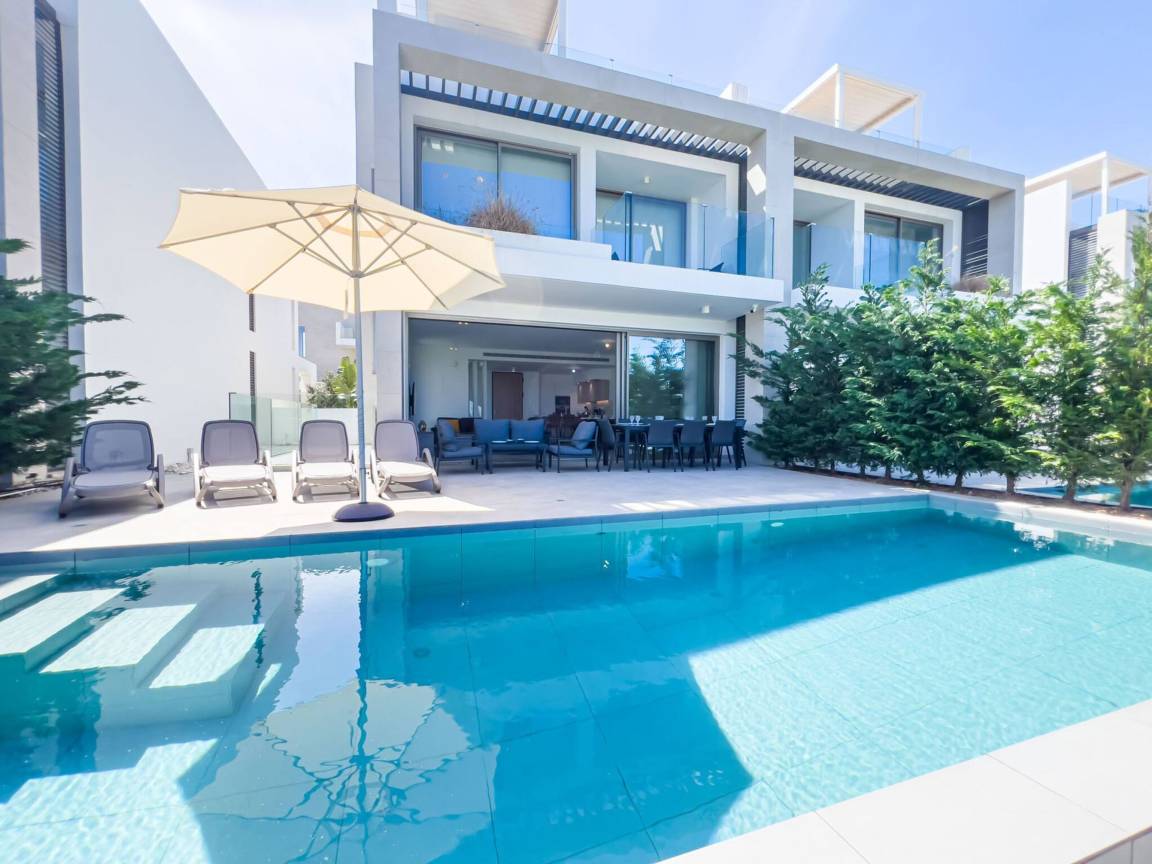200 M² Ferienwohnung ∙ 5 Schlafzimmer ∙ 9 Gäste - Agia Napa