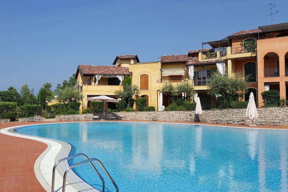 114 M² Ferienwohnung ∙ 2 Schlafzimmer ∙ 8 Gäste - Manerba del Garda