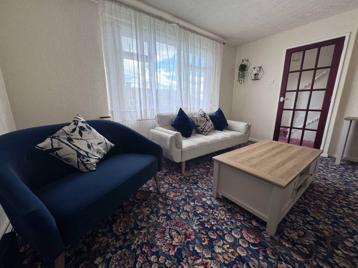 House ∙ 3 Bedrooms ∙ 5 Guests - Chesterfield