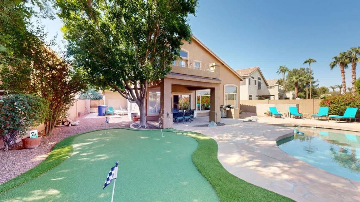 Apartment ∙ 5 Bedrooms ∙ 10 Guests - Chandler