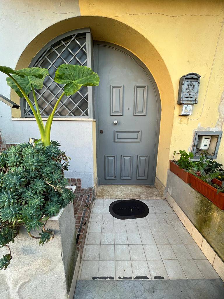 70 M² House ∙ 1 Bedroom ∙ 5 Guests - Pompei