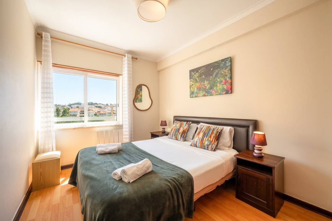 90 M² Apartamento ∙ 2 Habitaciones ∙ 5 Huéspedes - Alcabideche