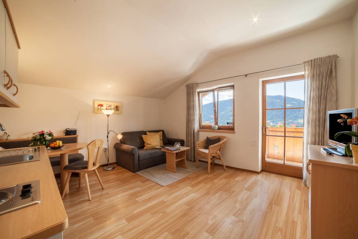 42 M² Ferienwohnung ∙ 1 Schlafzimmer ∙ 2 Gäste - Schenna