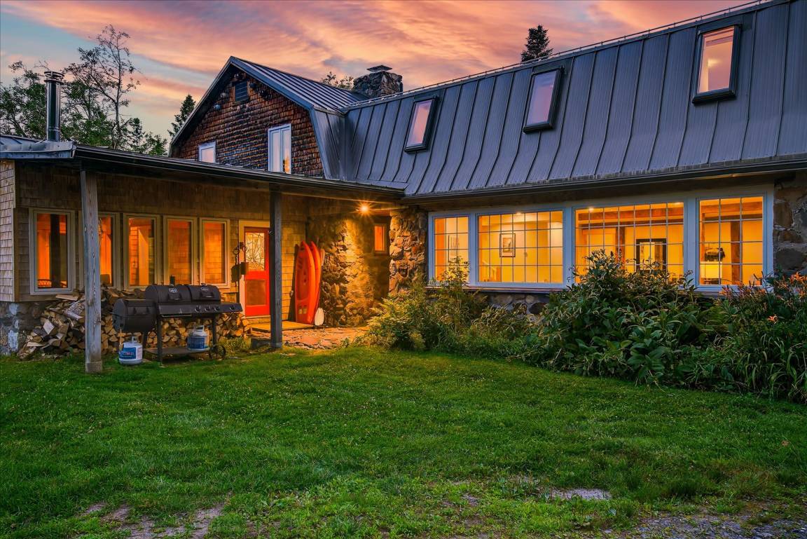 Apartment ∙ 4 Bedrooms ∙ 8 Guests - Groton State Forest, Plainfield