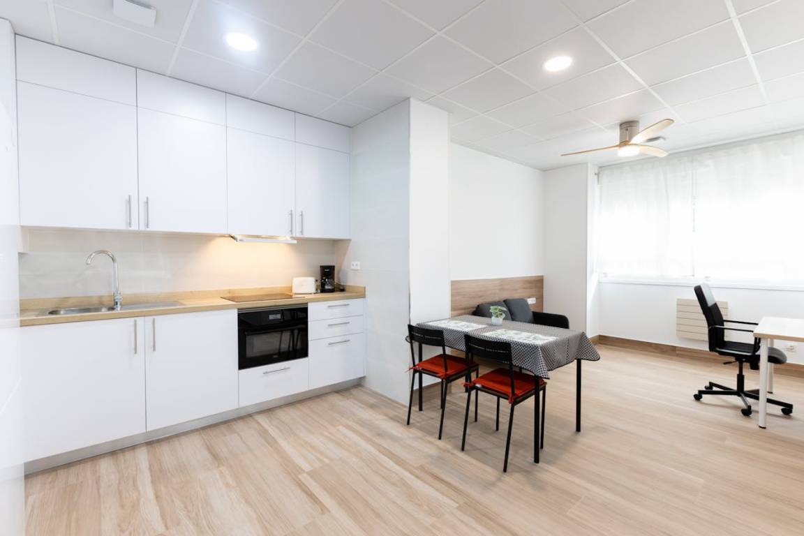 46 M² Apartamento ∙ 1 Habitación ∙ 1 Huésped - Móstoles