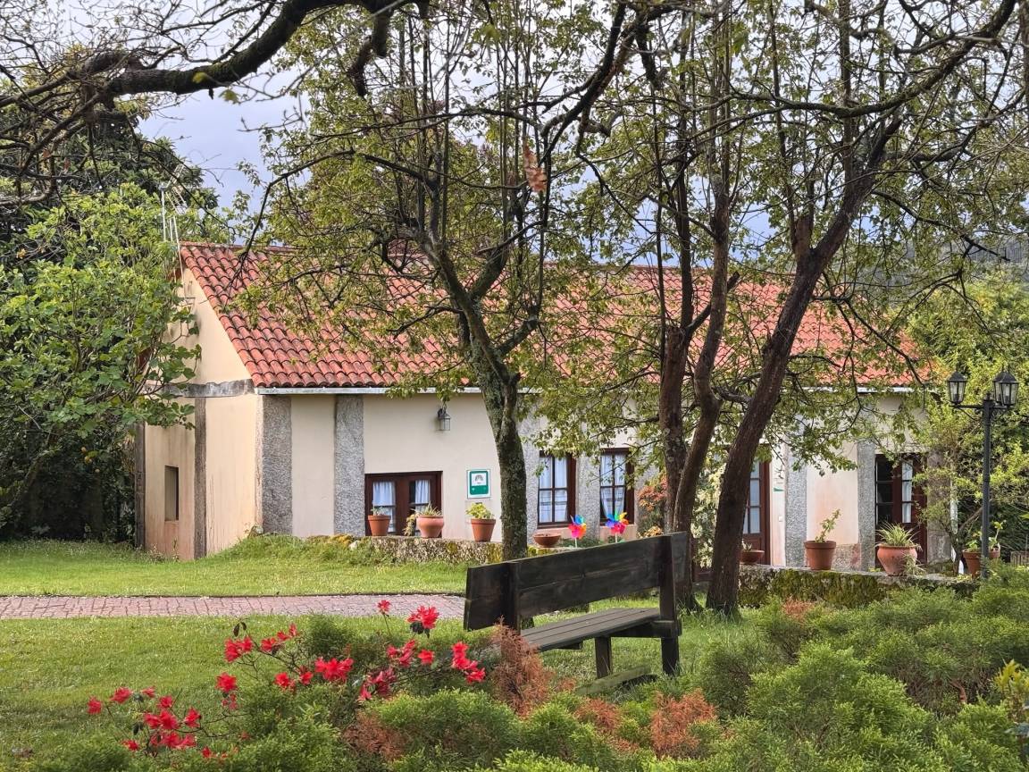 Casa ∙ 1 Habitación ∙ 15 Huéspedes - Galicia