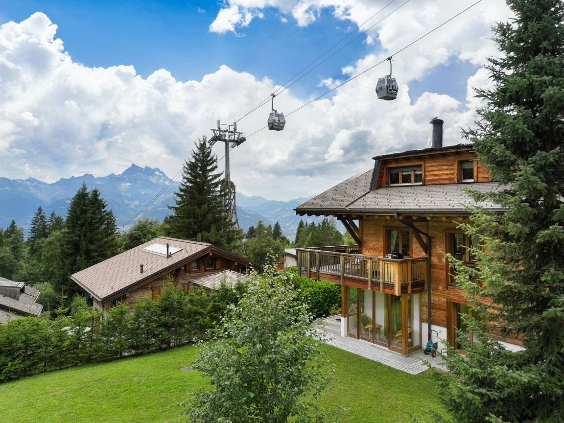 Holiday House Khamariah in Villars CH1884.300.1 | Interhome