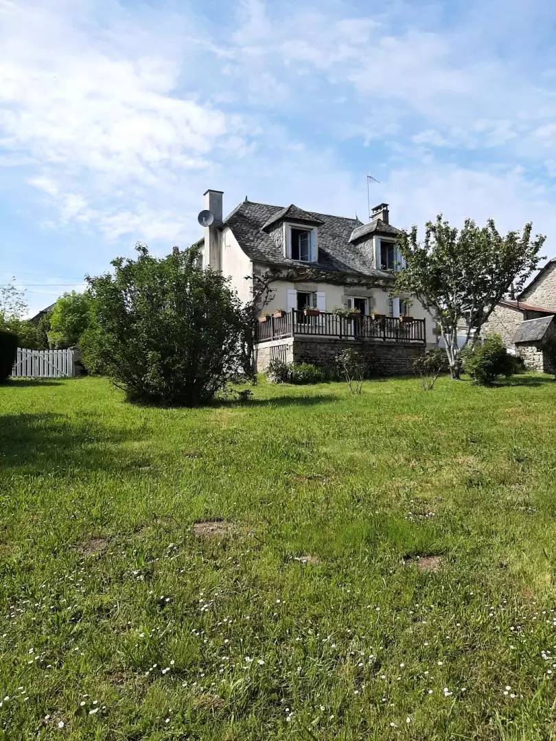 100 M² Huis ∙ 4 Slaapkamers ∙ 7 Gasten - Limousin