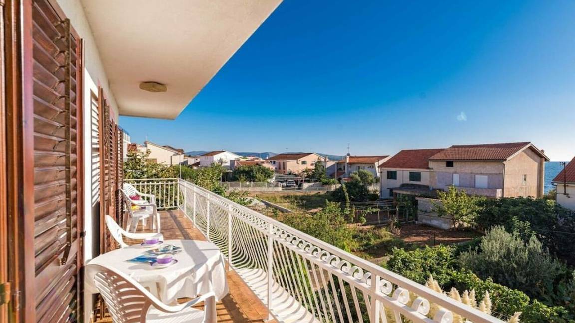 89 M² Ferienhaus ∙ 3 Schlafzimmer ∙ 6 Gäste - Šibenik