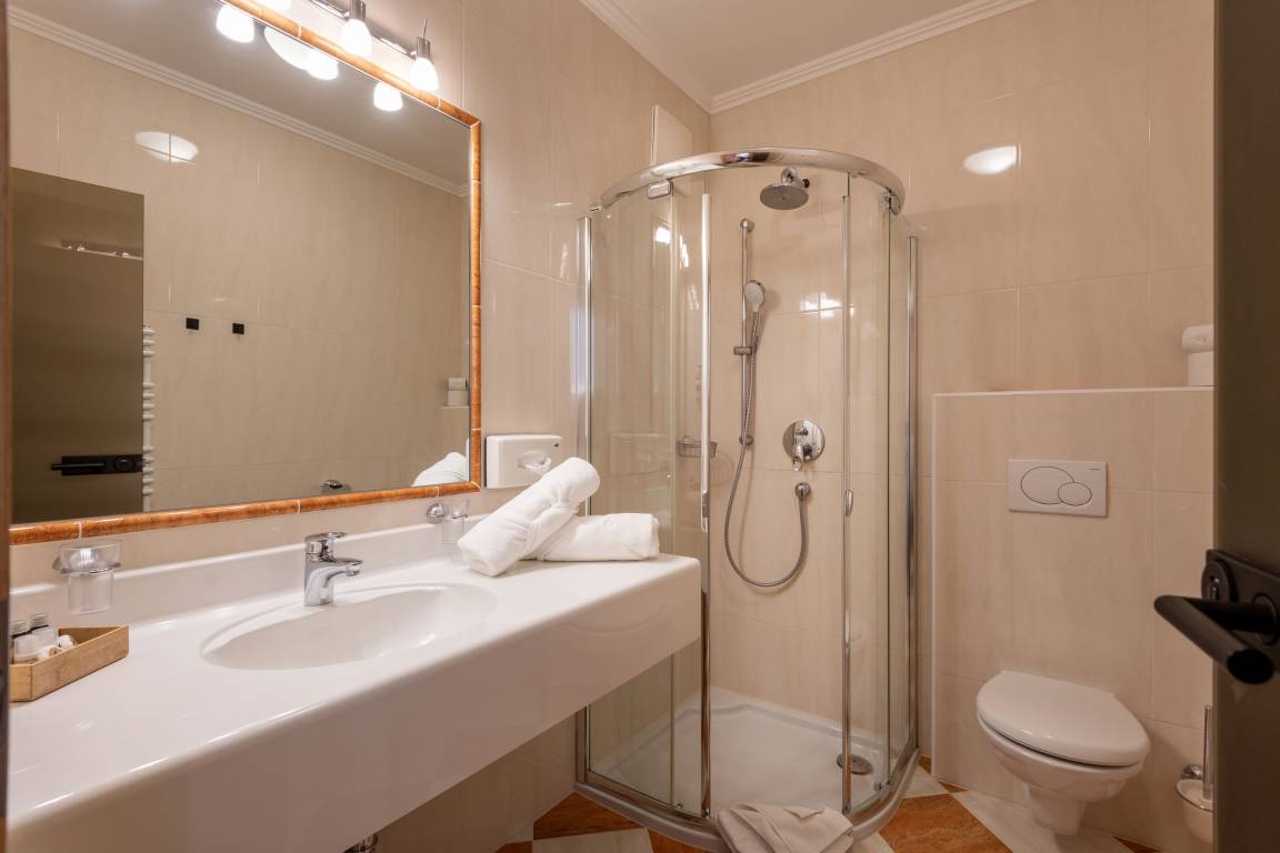 65 m² Ferienwohnung ∙ 2 Schlafzimmer ∙ 7 Gäste – Bild 12