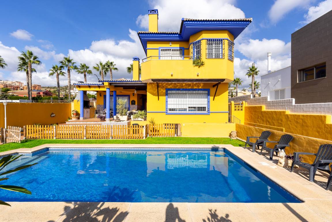 140 M² Huis ∙ 4 Slaapkamers ∙ 8 Gasten - Rincón de la Victoria
