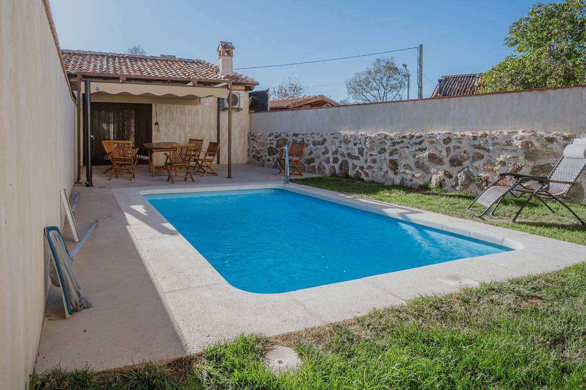 150 M² Casa ∙ 3 Habitaciones ∙ 8 Huéspedes - Sotosalbos